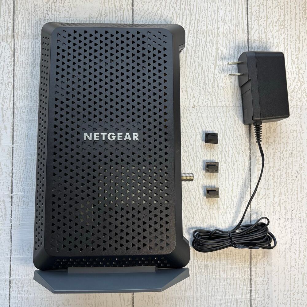 Netgear Nighthawk CM1200 Multi-Gig DOCSIS 3.1 Cable Modem - Picture 7 of 16